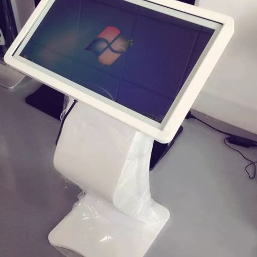 43寸液晶廣告機 構(gòu)建高效數(shù)字營銷的完整解決方案